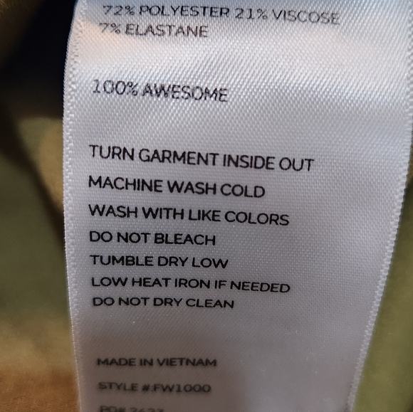 Figs Woman's Martini Olive Green Scrub Top Size Small - Picture 5 of 8